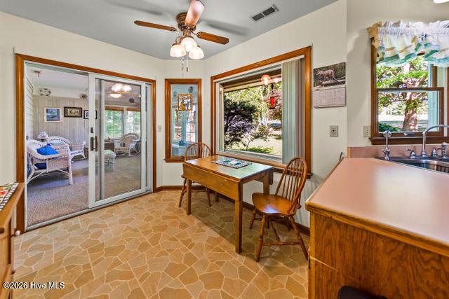 519 Country Club Drive W, Arapahoe, NC 28510