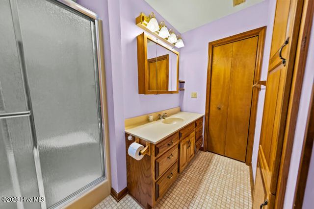 519 Country Club Drive W, Arapahoe, NC 28510