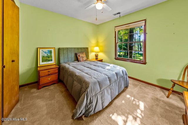 519 Country Club Drive W, Arapahoe, NC 28510