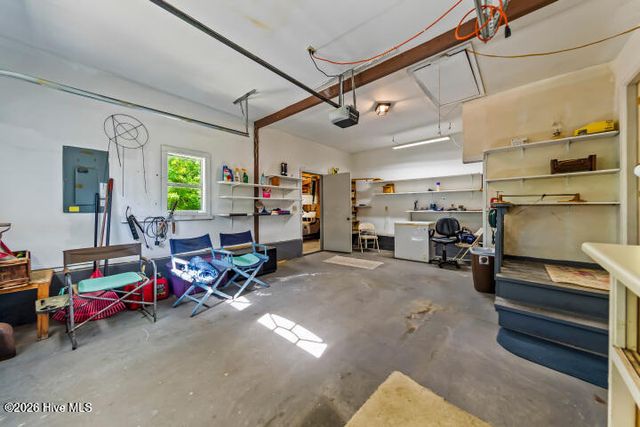 519 Country Club Drive W, Arapahoe, NC 28510