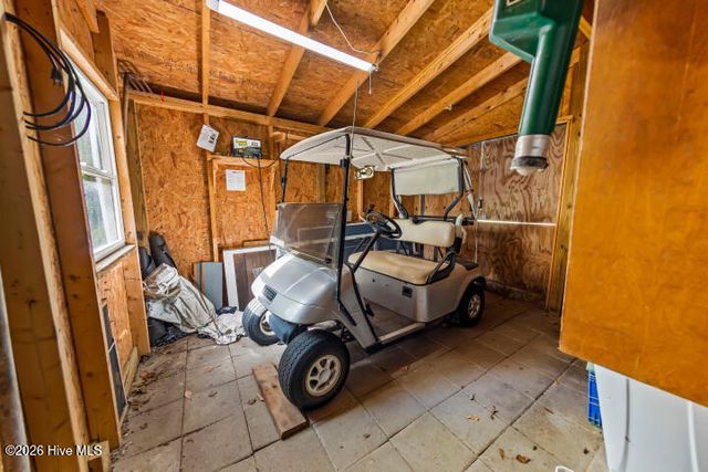 519 Country Club Drive W, Arapahoe, NC 28510