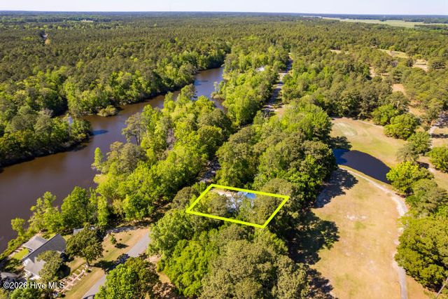 519 Country Club Drive W, Arapahoe, NC 28510