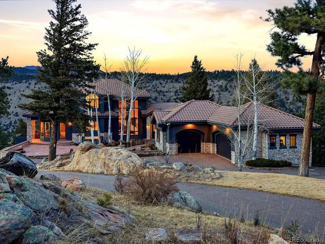 290 Skyhill Dr, Evergreen, CO 80439