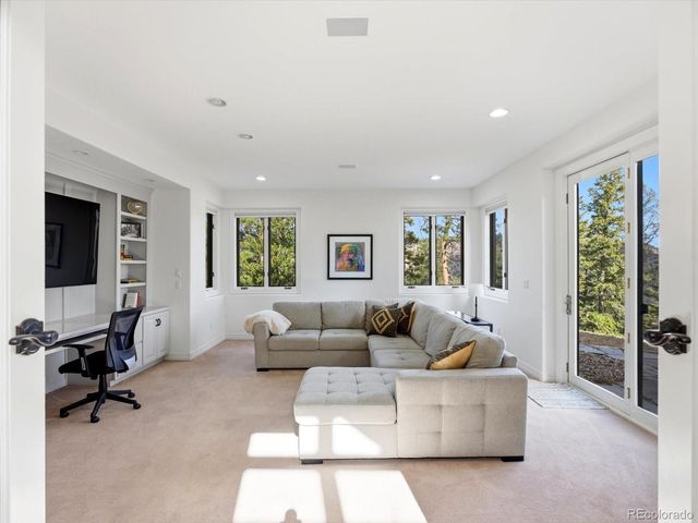 290 Skyhill Dr, Evergreen, CO 80439