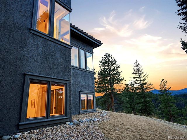 290 Skyhill Dr, Evergreen, CO 80439