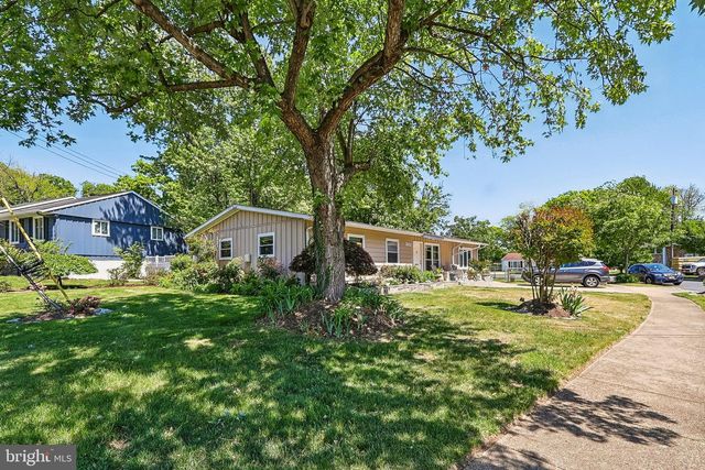 5631 ELLERBIE ST, Lanham, MD 20706