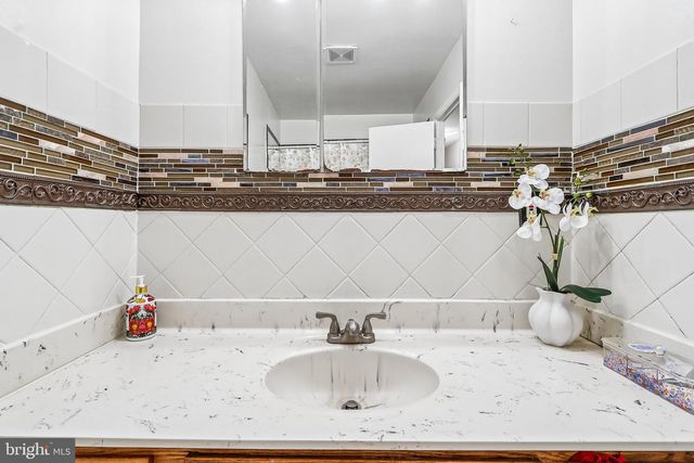 5631 ELLERBIE ST, Lanham, MD 20706