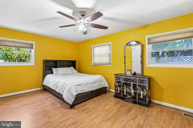 5631 ELLERBIE ST, Lanham, MD 20706
