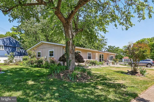 5631 ELLERBIE ST, Lanham, MD 20706