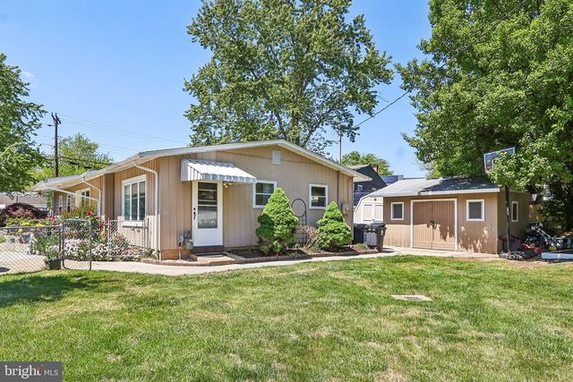 5631 ELLERBIE ST, Lanham, MD 20706