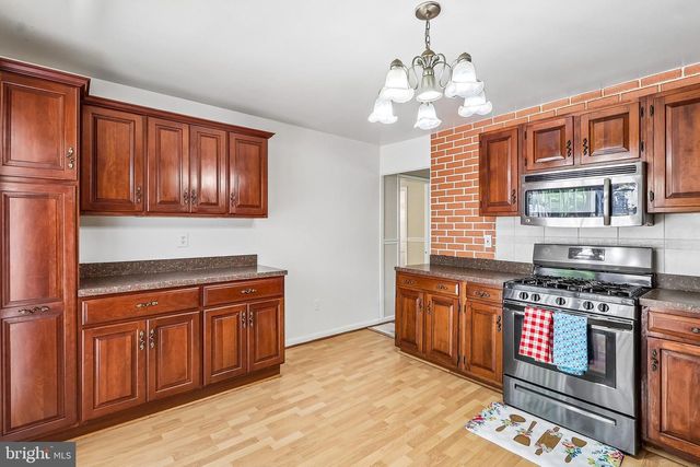 5631 ELLERBIE ST, Lanham, MD 20706