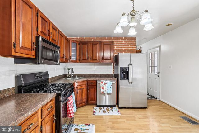 5631 ELLERBIE ST, Lanham, MD 20706