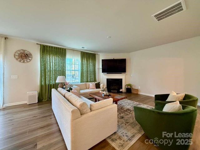 15107 Nichols Hall Drive, Charlotte, NC 28273