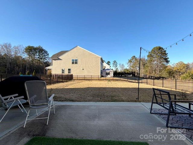 15107 Nichols Hall Drive, Charlotte, NC 28273