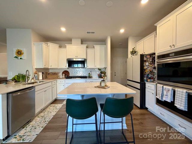 15107 Nichols Hall Drive, Charlotte, NC 28273