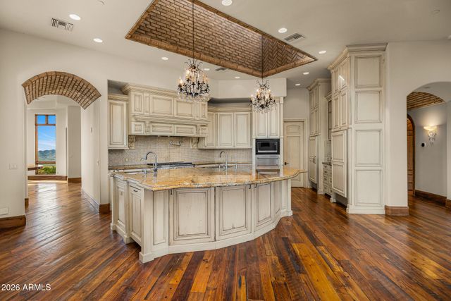 42820 N FLEMING SPRINGS Road, Cave Creek, AZ 85331