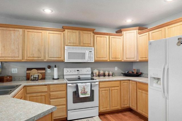 1908 S Oriole Court, Ozark, MO 65721