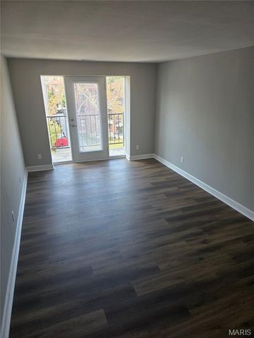 5630 Pershing Avenue 40, St Louis, MO 63112