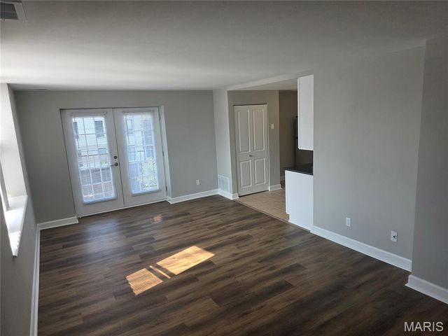 5630 Pershing Avenue 40, St Louis, MO 63112