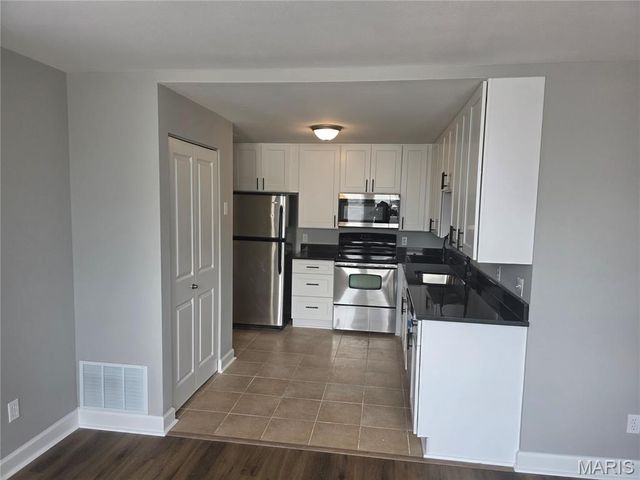 5630 Pershing Avenue 40, St Louis, MO 63112