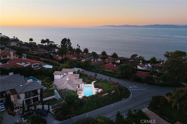 900 Via Nogales, Palos Verdes Estates, CA 90274