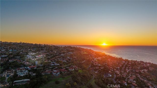 900 Via Nogales, Palos Verdes Estates, CA 90274