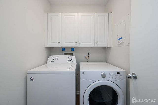 1002 Spruce Hills Drive, Glen Gardner, NJ 08826