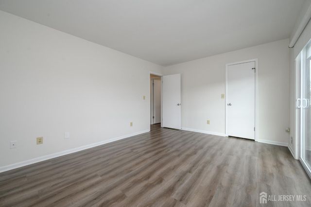 1002 Spruce Hills Drive, Glen Gardner, NJ 08826