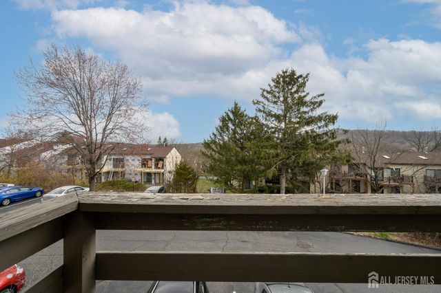 1002 Spruce Hills Drive, Glen Gardner, NJ 08826