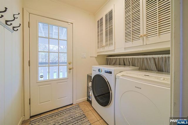412 Eric Lane, Northvale, NJ 07647