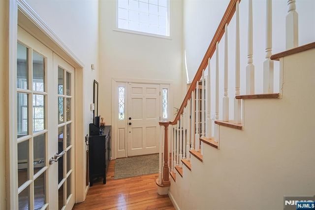 412 Eric Lane, Northvale, NJ 07647
