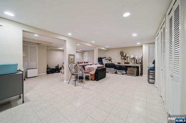 412 Eric Lane, Northvale, NJ 07647