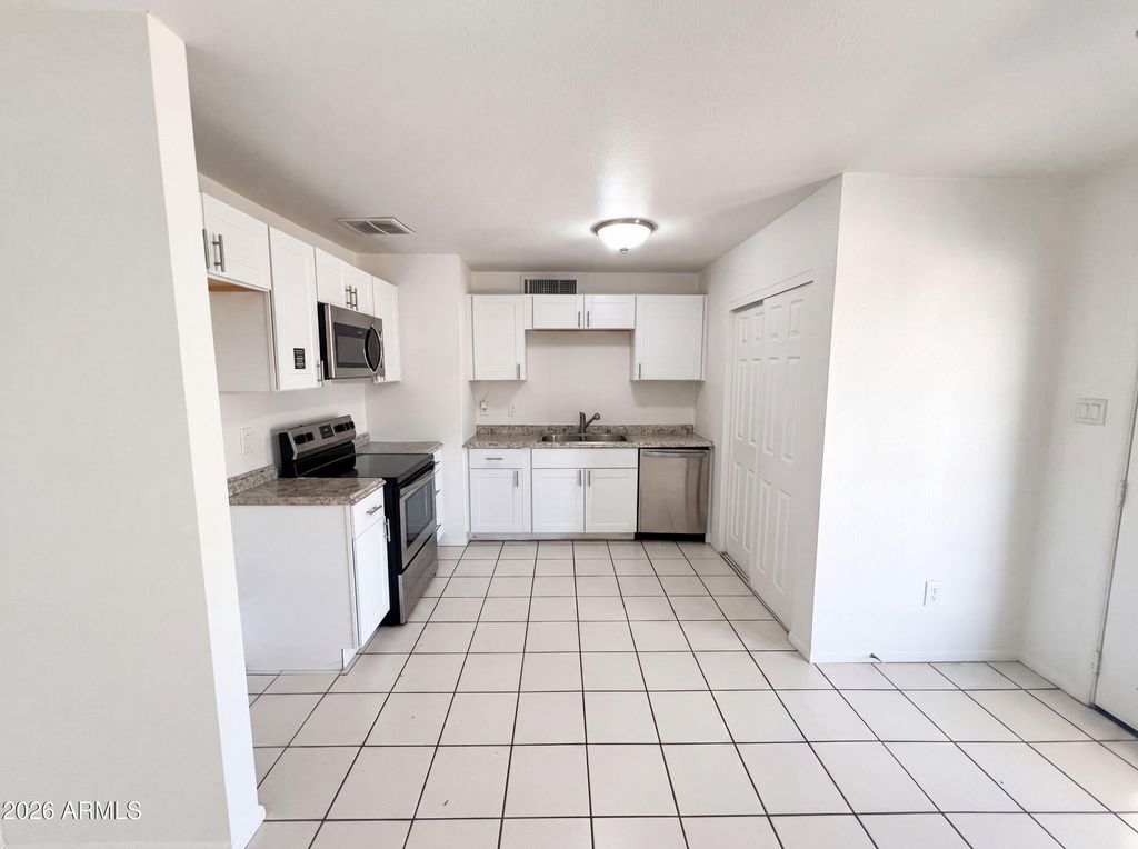 14838 N 33RD Drive, Phoenix, AZ 85053 — photo 2