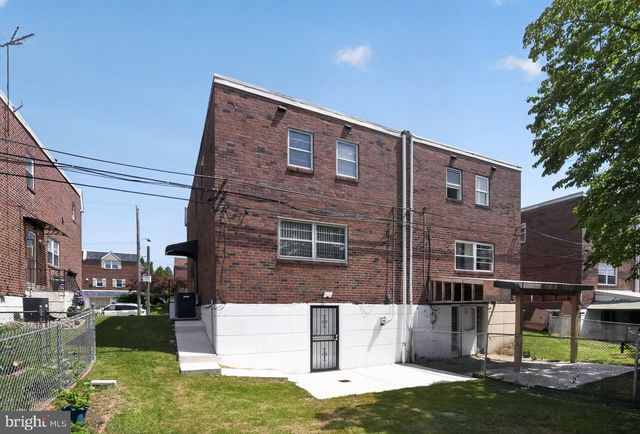 8906 SYLVIA LN, Philadelphia, PA 19115