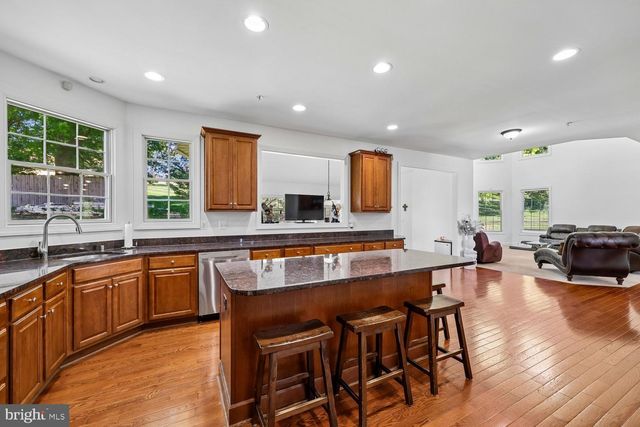 25106 HIGHLAND MANOR CT, Laytonsville, MD 20882