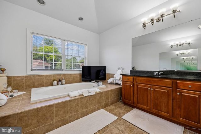 25106 HIGHLAND MANOR CT, Laytonsville, MD 20882