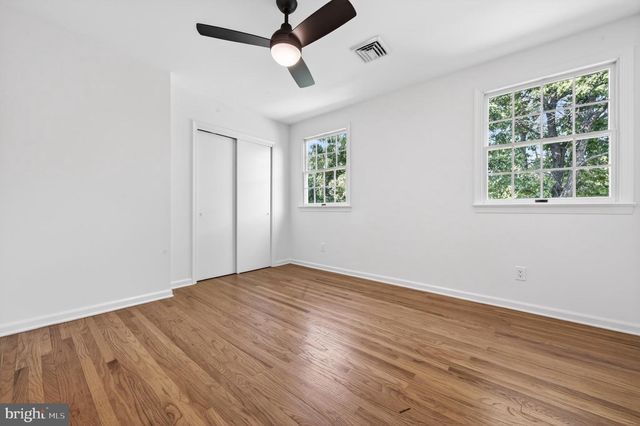 21 COLLEGEVIEW DR, Malvern, PA 19355