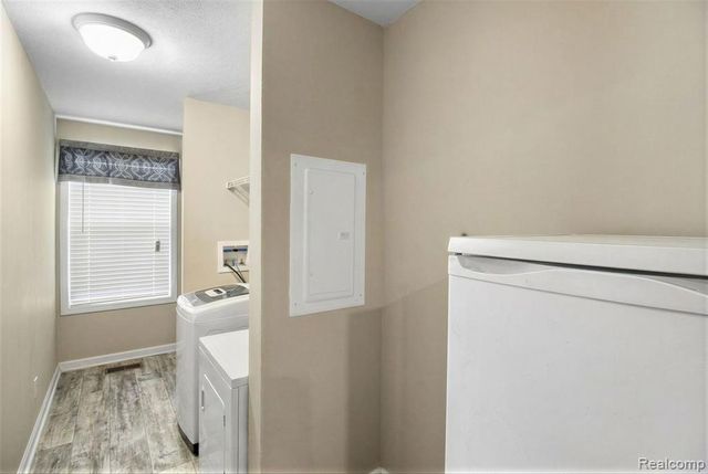 15329 Cartier Drive, Clinton Township, MI 48038