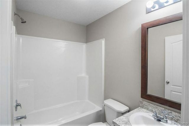 15329 Cartier Drive, Clinton Township, MI 48038