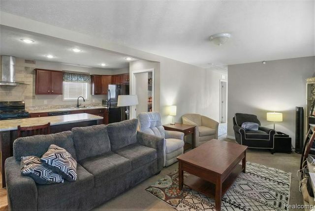 15329 Cartier Drive, Clinton Township, MI 48038