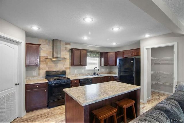 15329 Cartier Drive, Clinton Township, MI 48038