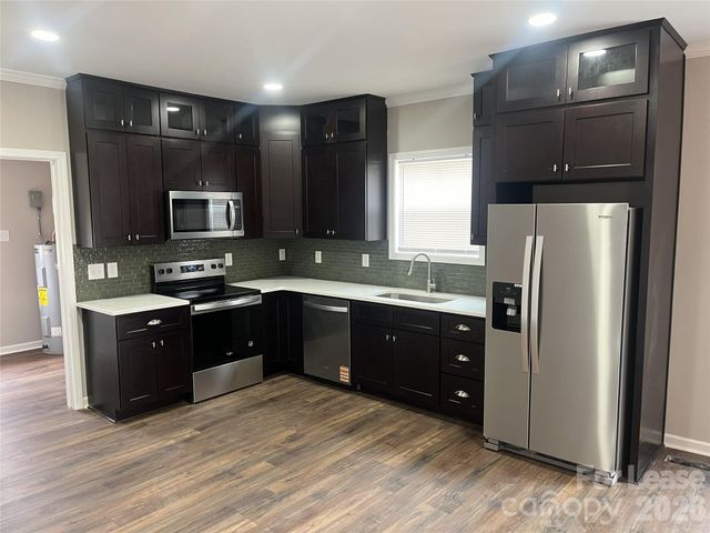 205 Wood Street, Mount Holly, NC 28120