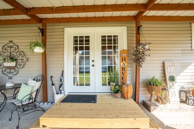 516 S 8TH Street, Herrin, IL 62948