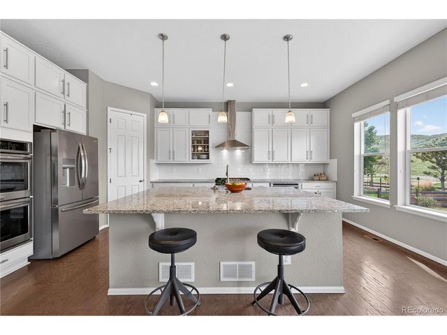 2305 Purple Finch Ct, Castle Rock, CO 80109