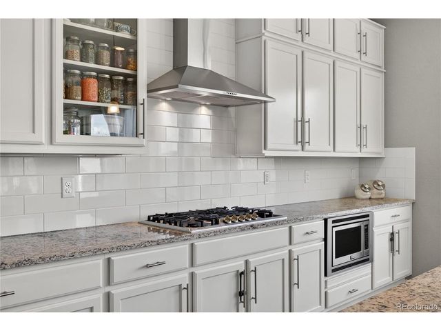 2305 Purple Finch Ct, Castle Rock, CO 80109