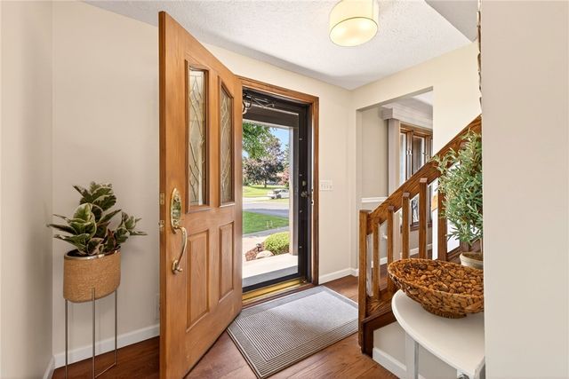 88 Northampton Circle, Greece, NY 14612