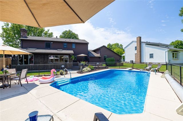 88 Northampton Circle, Greece, NY 14612