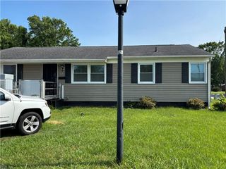 1400 Antoinette CIR, Hampton, VA 23663