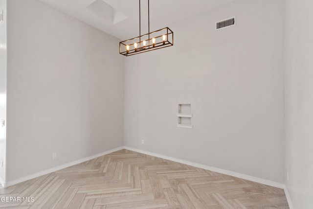 3877 Bubble Place, El Paso, TX 79938