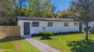 1613 BROOKVIEW Drive S, Jacksonville, FL 32246